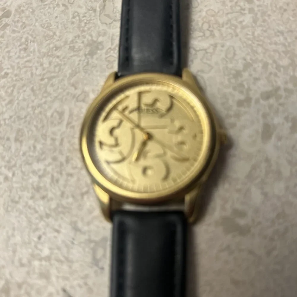 Vintage Guess Watch Lot of 9 Guess Womens Leather Bands Working New Batteries